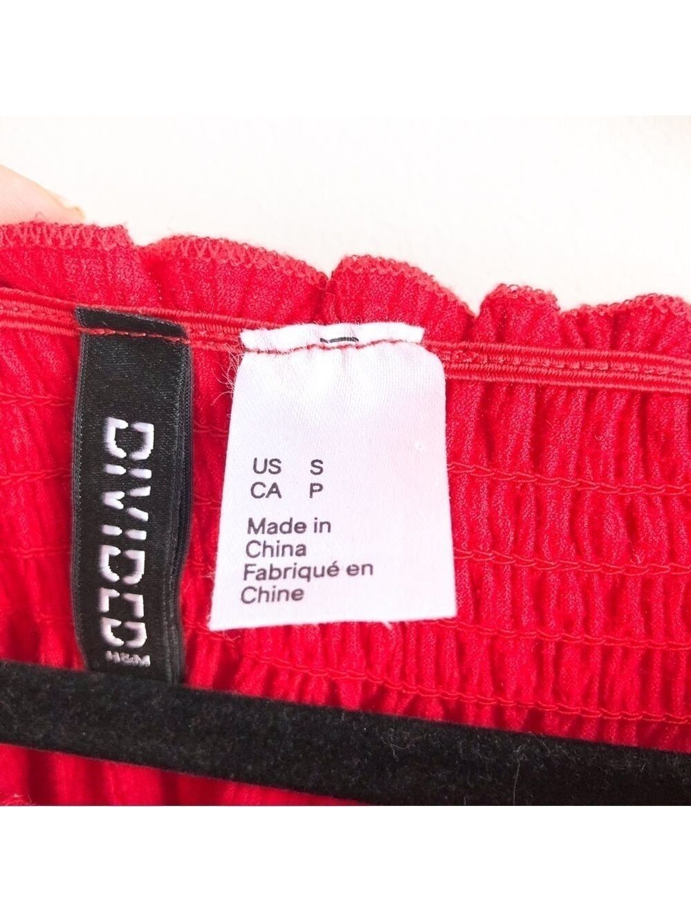𝅺H&M Red Crop Peasant Top - Picture 3 of 5